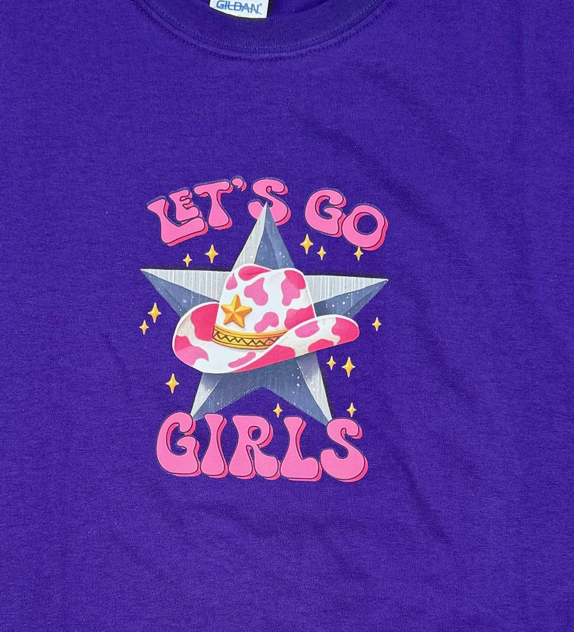 Purple Western Cowgirl Graphic Tee – Country Music Graphic T-Shirt (Size Large)