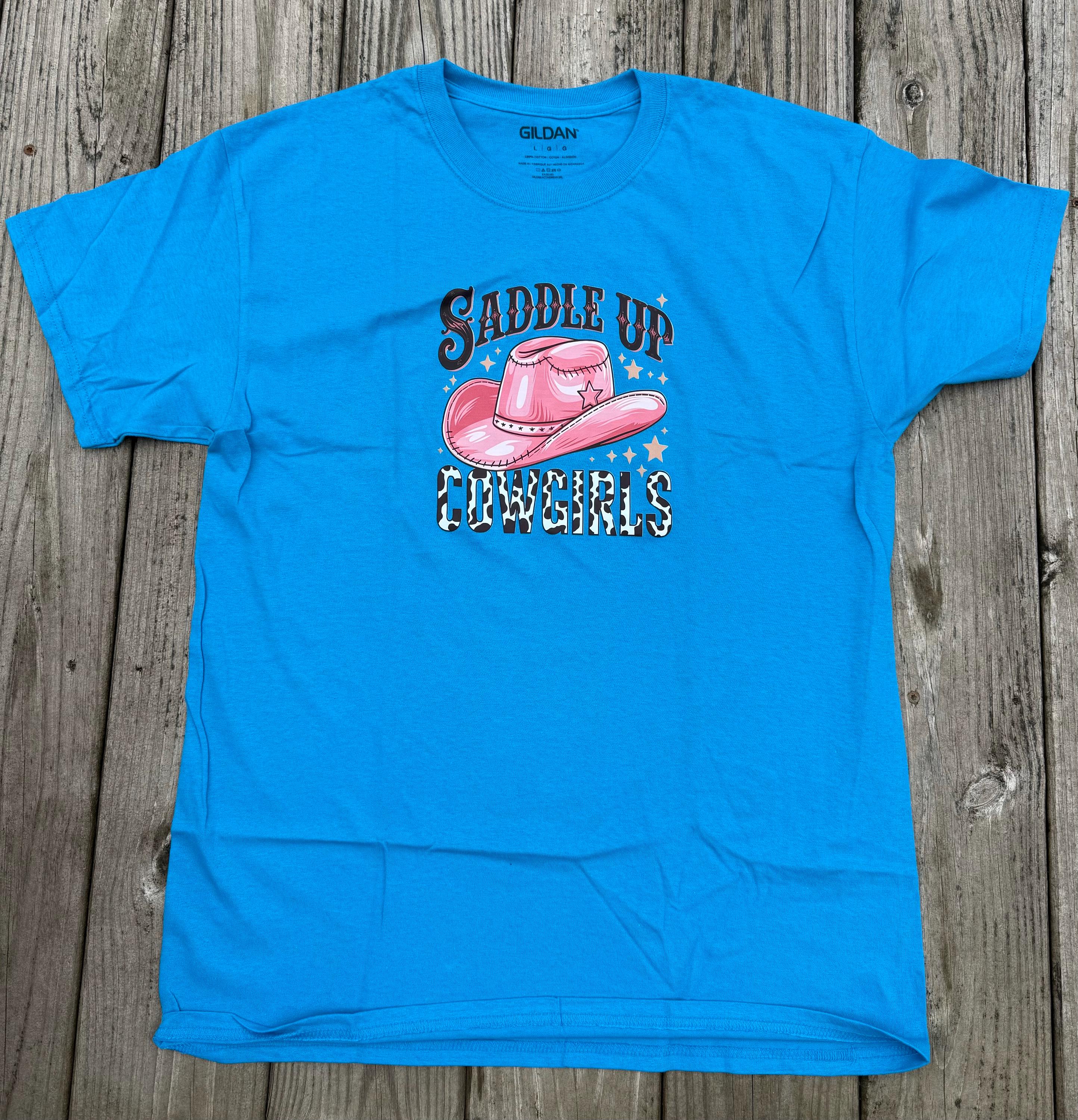 Sapphire Blue Western Graphic Tee – "Saddle Up Cowgirls" Cowboy Hat Shirt (Size Large)