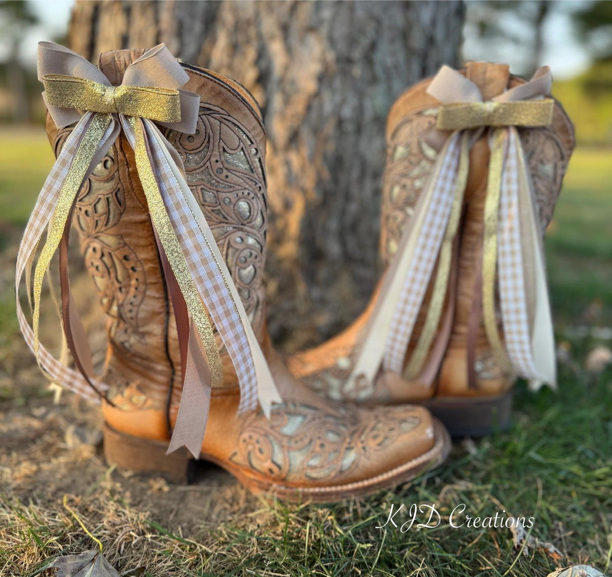 Checkered Gingham Cowboy Boot Bows | Western Wedding & Concert Accessory