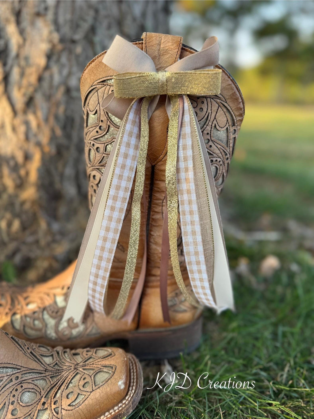 Checkered Gingham Cowboy Boot Bows | Western Wedding & Concert Accessory