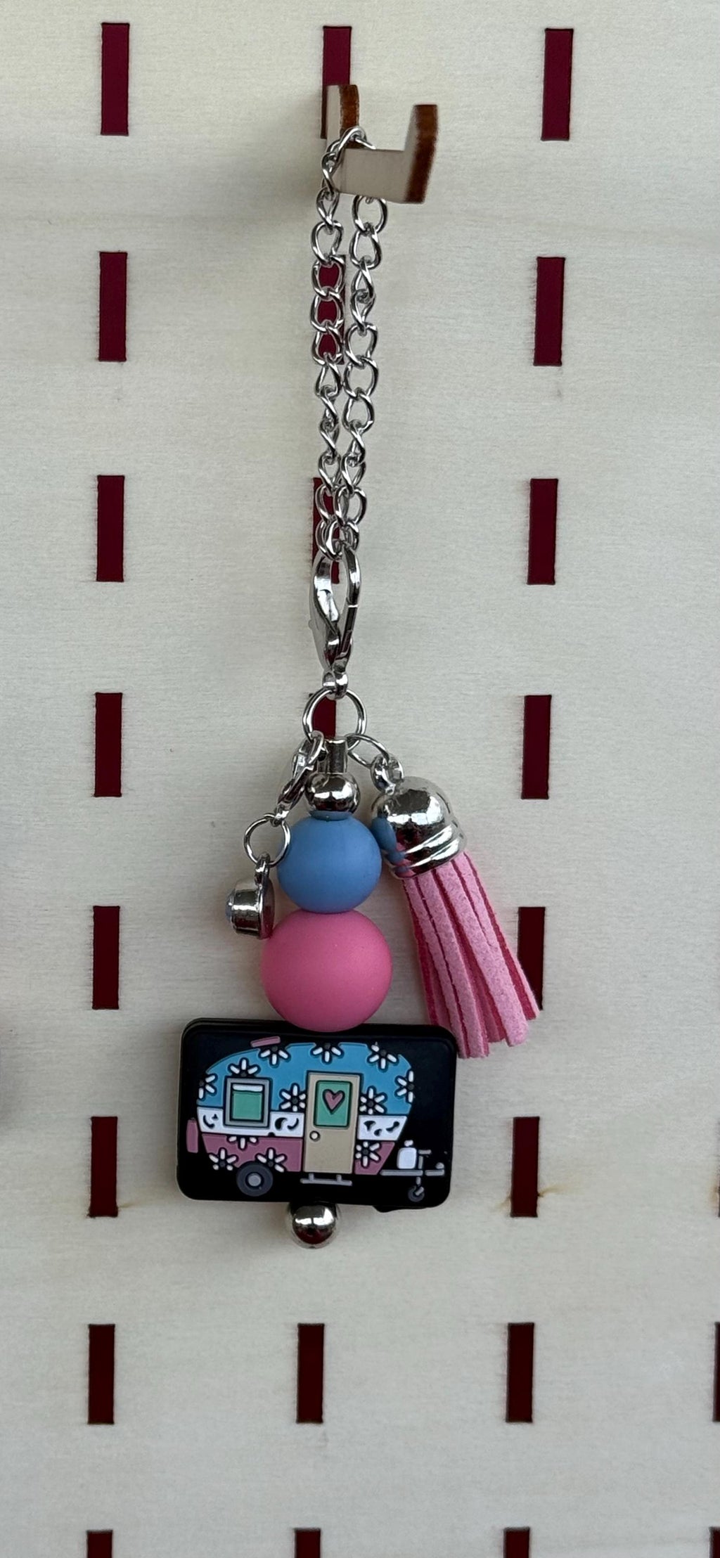 RV Happy Camper silicone beaded tumbler cup charm in black with colorful beads, miniature camper charm, and pink tassel on silver chain