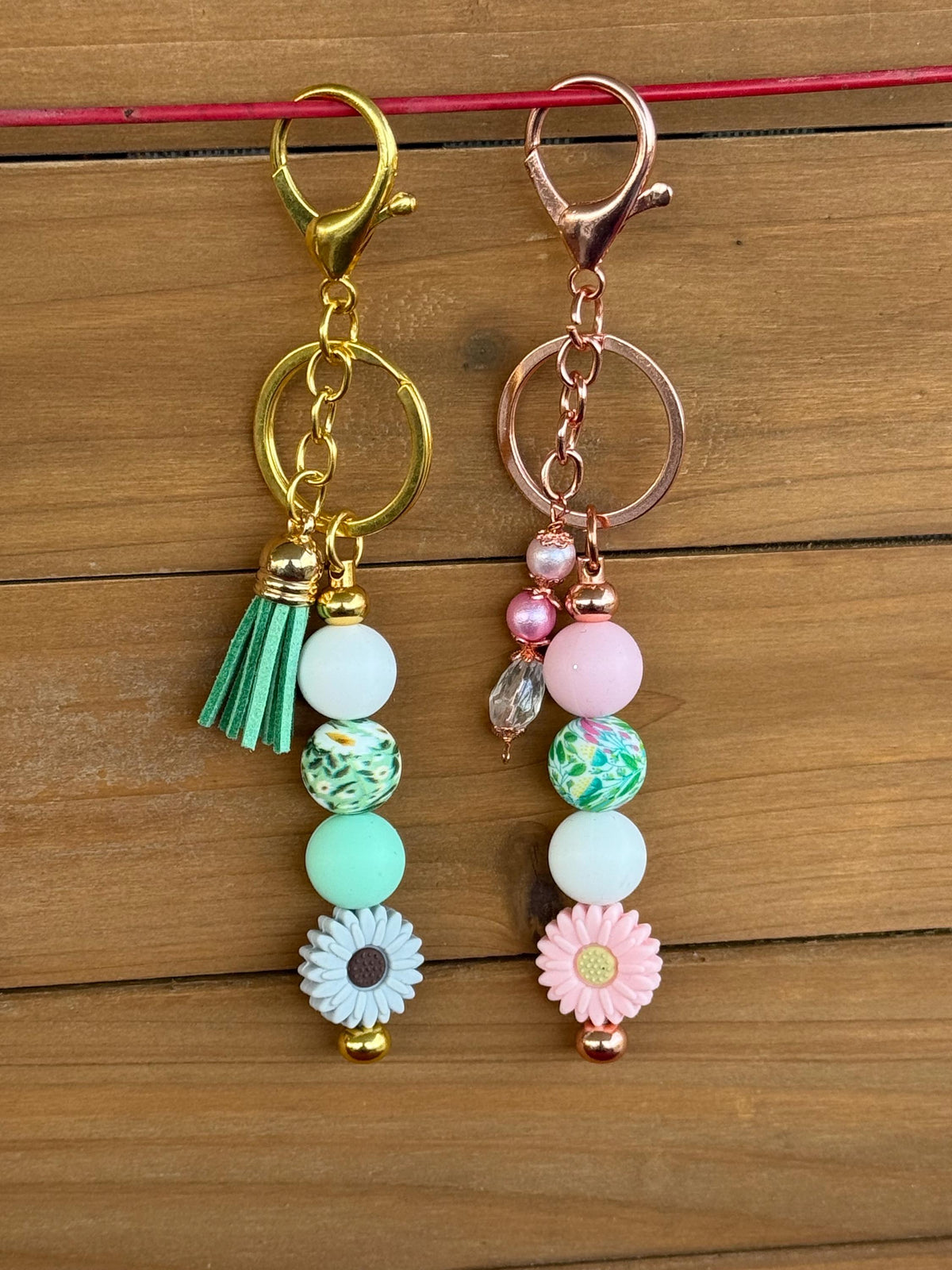 Daisy Flower Silicone Beaded Keychain with Leather Tassel