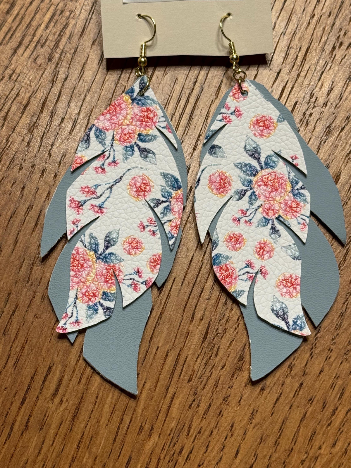 Boho Western Faux Leather Feather Dangle Earrings – Blue, White & Pink Floral