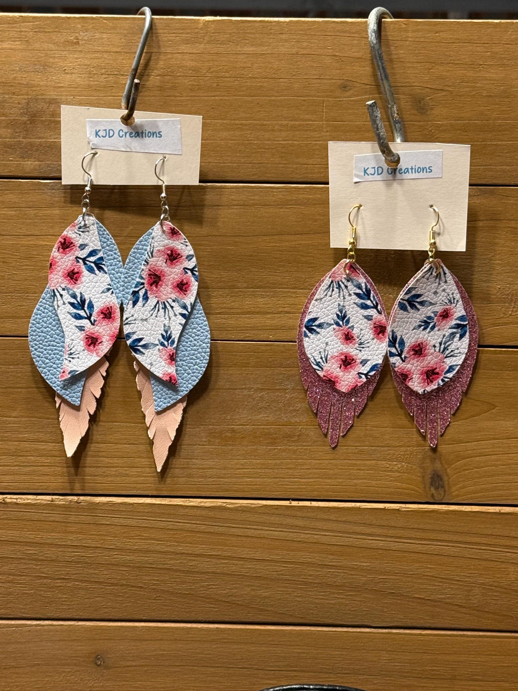 Boho Western Faux Leather Fringe Feather Dangle Earrings – Pink Glitter & Blue Floral Poppy