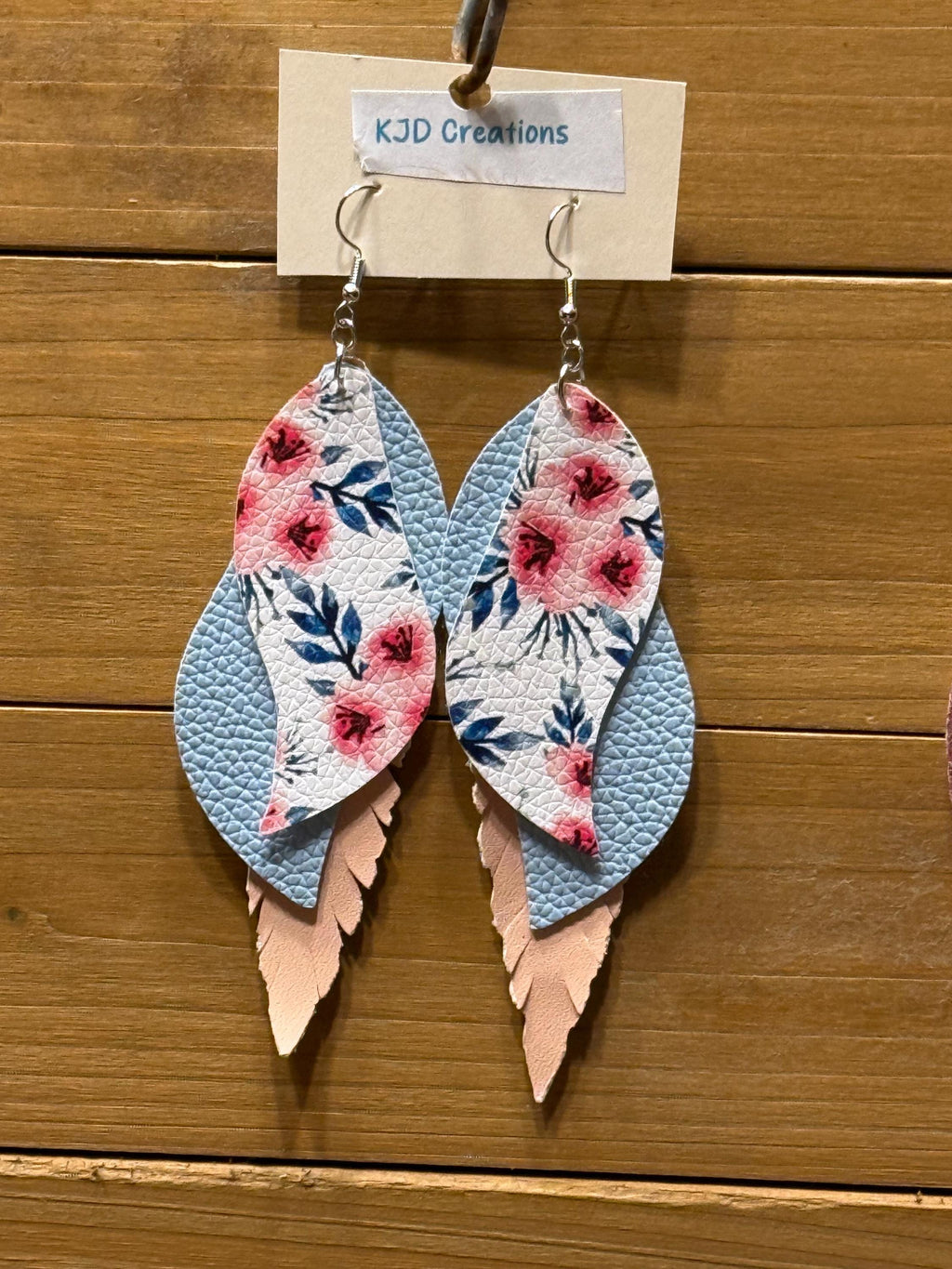 Boho Western Faux Leather Fringe Feather Dangle Earrings – Pink Glitter & Blue Floral Poppy