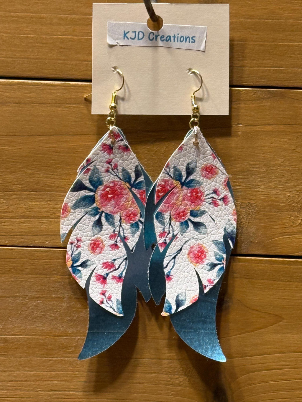 Boho Western Faux Leather Holographic Feather Dangle Earrings – Pink & Teal Floral