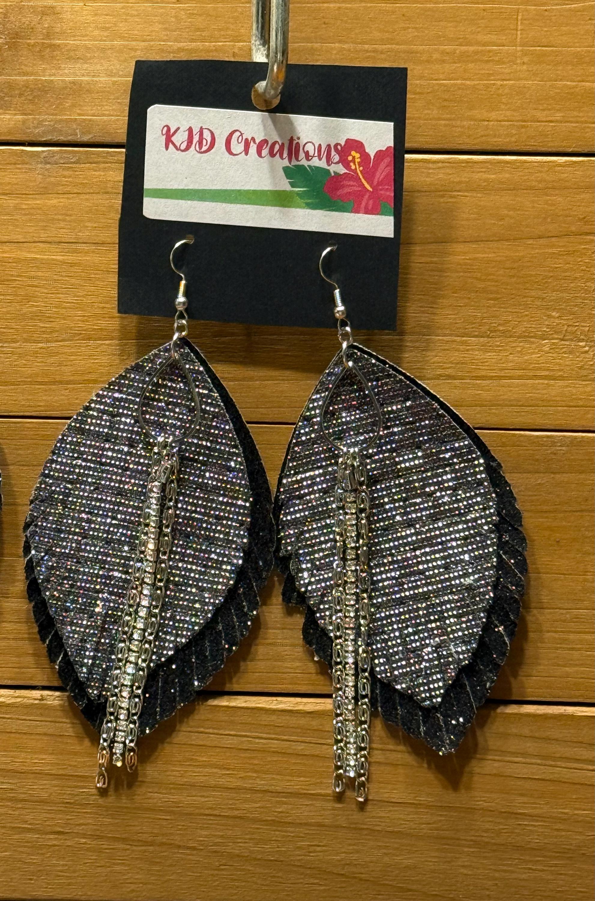 Boho Western Faux Leather Fringe Teardrop Dangle Earrings - Black & Silver Glitter with Chain & Crystal Accents
