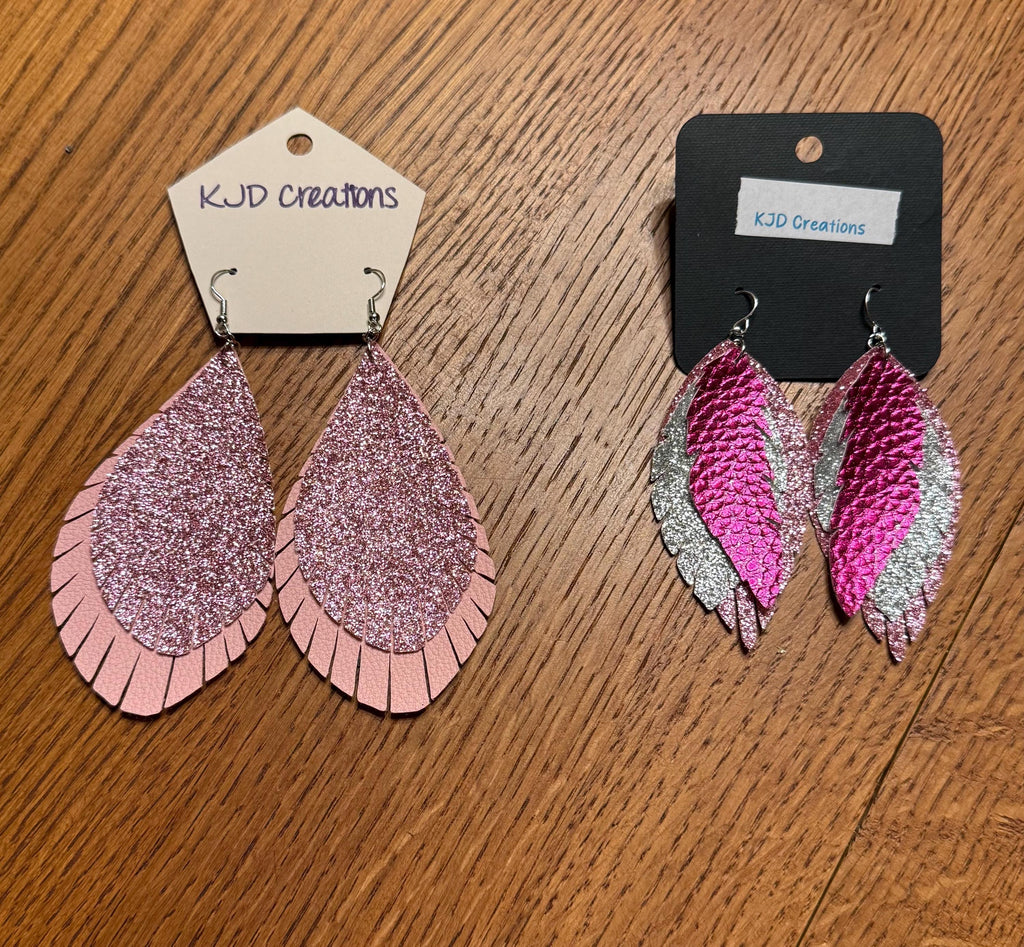 Boho Western Faux Glitter Holographic Leather Layered Feather Dangle Earrings - Pink & Silver