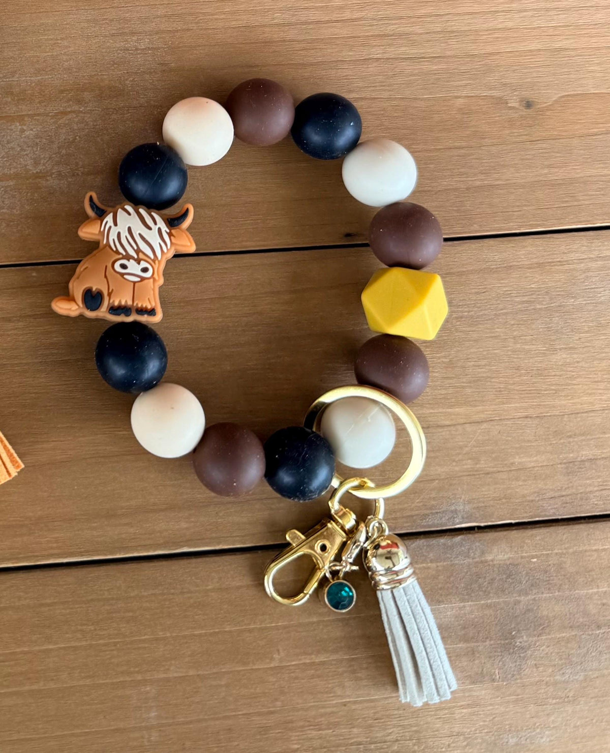 Highland Cow Silicone Beaded Wristlet Bracelet Keychain with Leather Tassel & Crystal Accent
