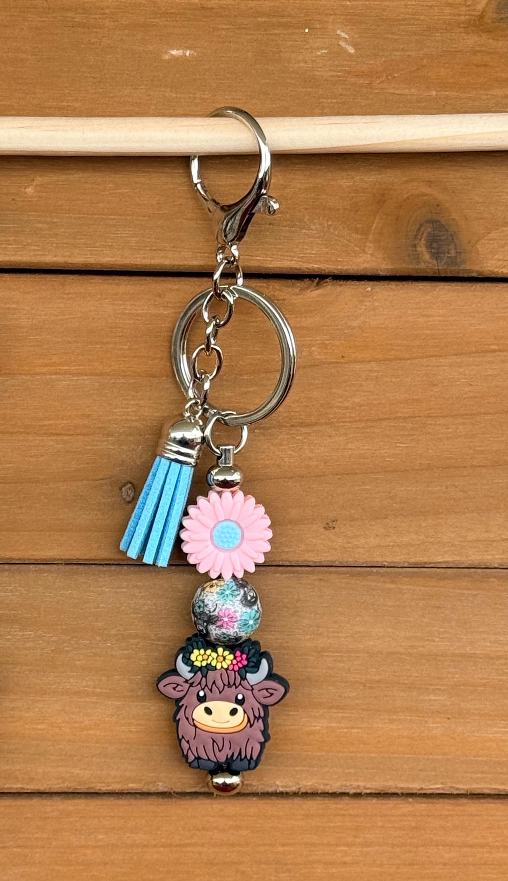 Highland Cow Daisy Flower Silicone Beaded Keychain with Leather Tassel | Pink, Brown & White